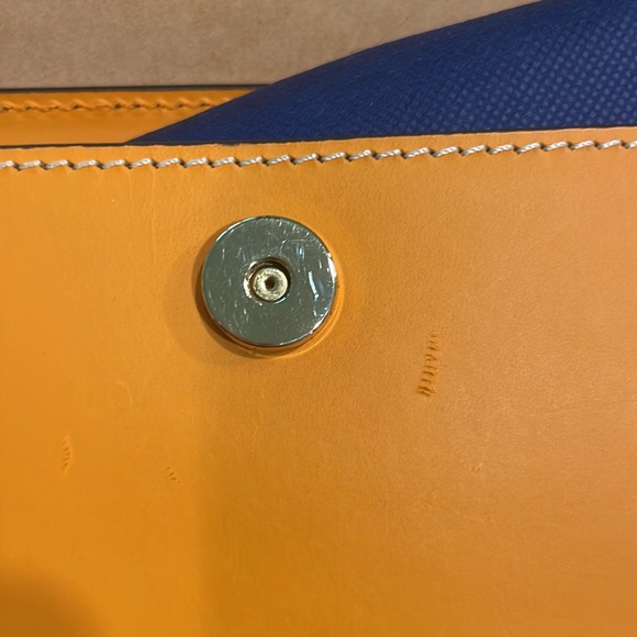 Authentic Dooney & Bourke Handbag - Picture 11 of 12